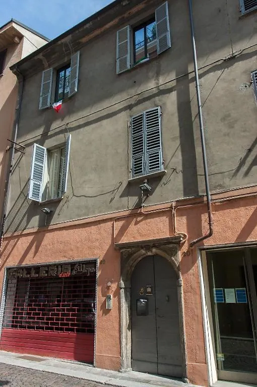 Apartment Affittacamere Daniela Piacenza