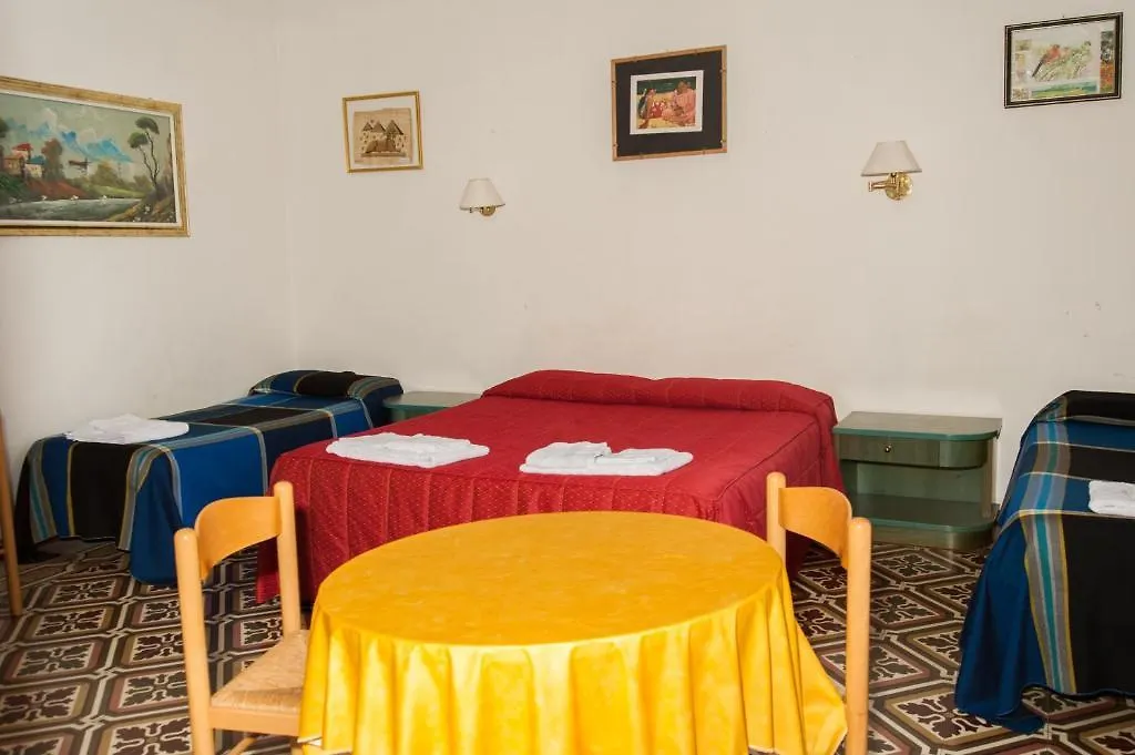 Affittacamere Daniela Piacenza Apartment
